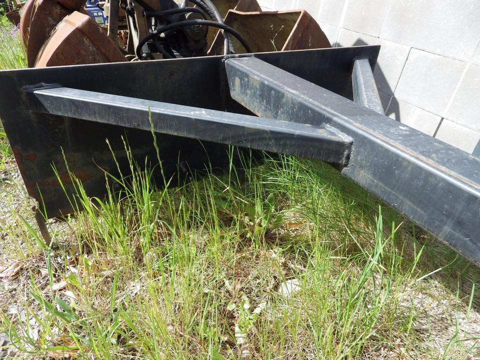 Silokamm Kornschieber Verlängerung an Volvo L30 / Cat 906 908 - Trang thiết bị hầm chứa: hình 3 Silokamm Kornschieber Verlängerung an Volvo L30 / Cat 906 908 - Trang thiết bị hầm chứa: hình 3