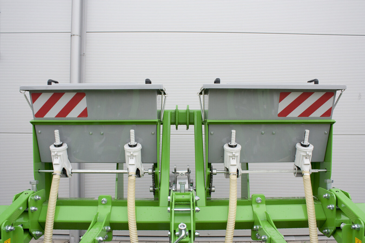 BOMET FERTILISEUR LIQUIDE POUR BINEUSE P 470 W - 2 RANGS NEMBUS - Trang thiết bị bón phân: hình 1 BOMET FERTILISEUR LIQUIDE POUR BINEUSE P 470 W - 2 RANGS NEMBUS - Trang thiết bị bón phân: hình 1