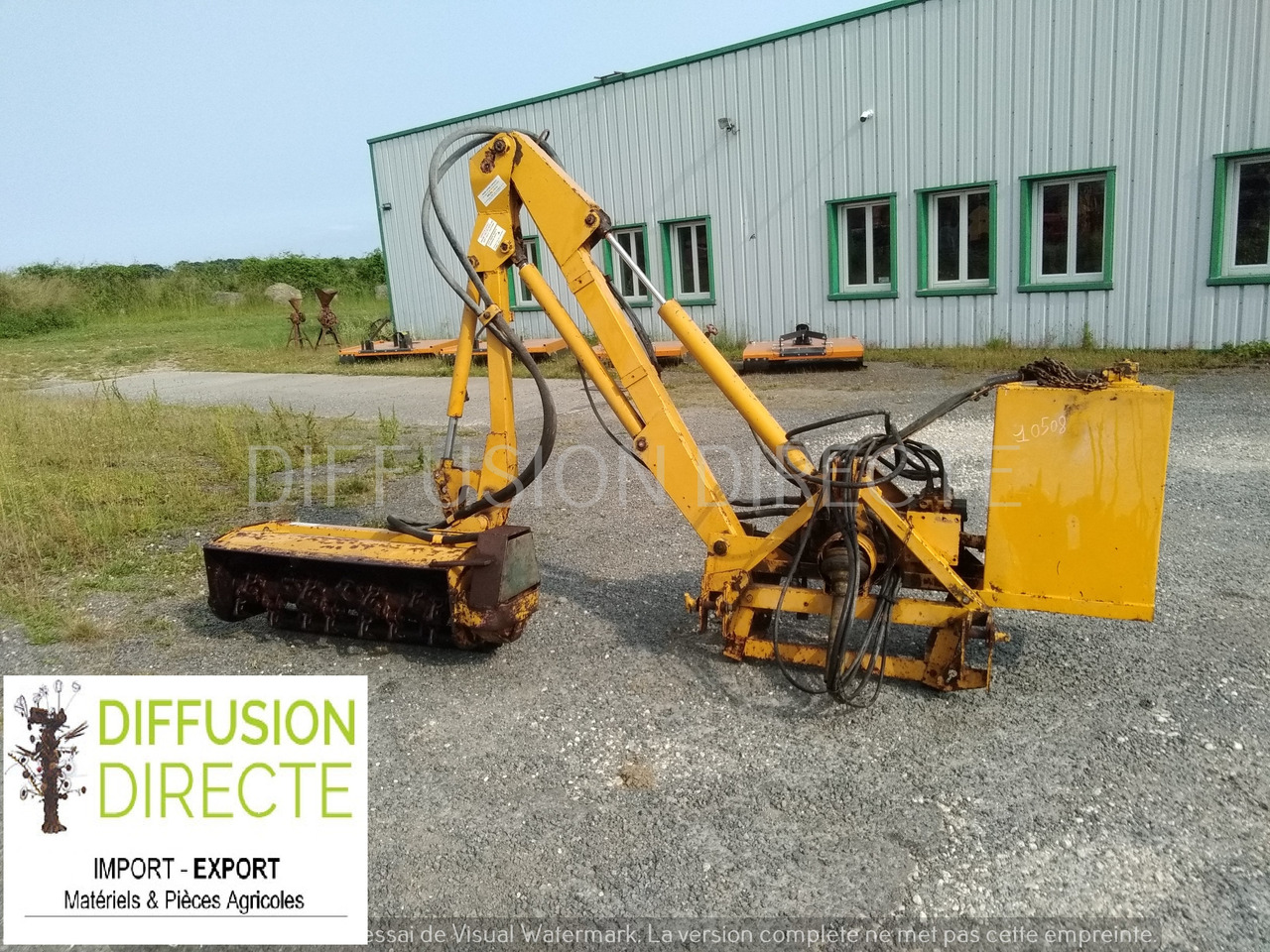 BOMFORD ELAGUEUSE GT 435 - Dàn băm cỏ cần cẩu: hình 1 BOMFORD ELAGUEUSE GT 435 - Dàn băm cỏ cần cẩu: hình 1