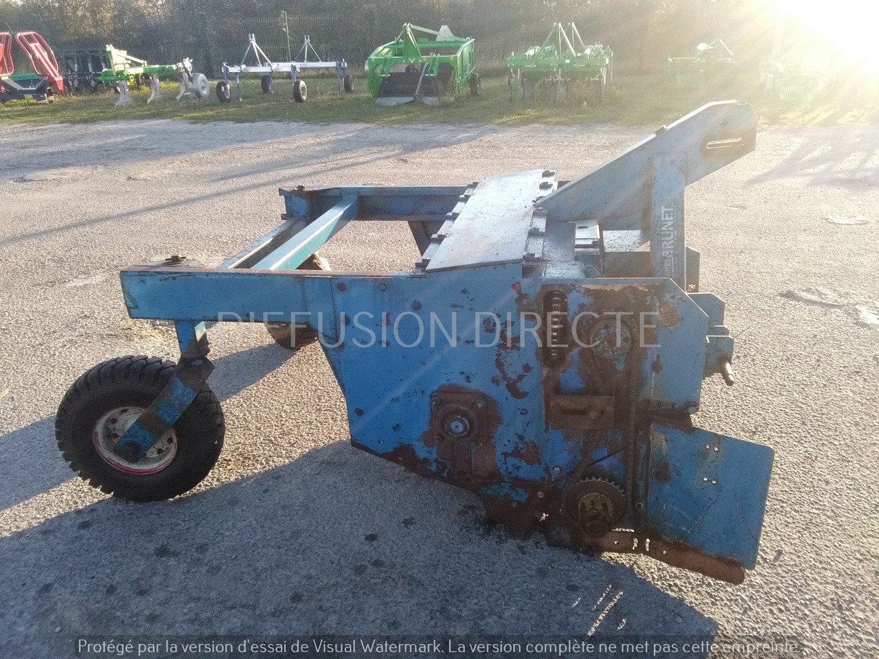 BRUNET BROYEUR A SARMENTS BRM 125 - Dàn băm cỏ/ Mulcher: hình 3 BRUNET BROYEUR A SARMENTS BRM 125 - Dàn băm cỏ/ Mulcher: hình 3