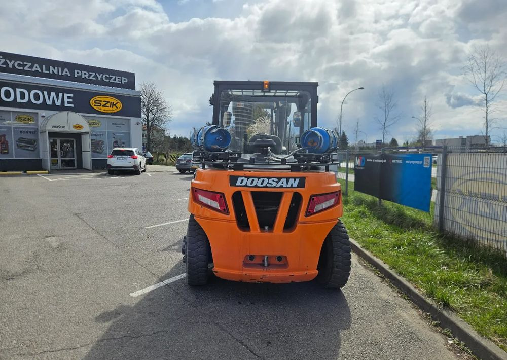 Doosan G60S-7 - Xe nâng gas: hình 3 Doosan G60S-7 - Xe nâng gas: hình 3