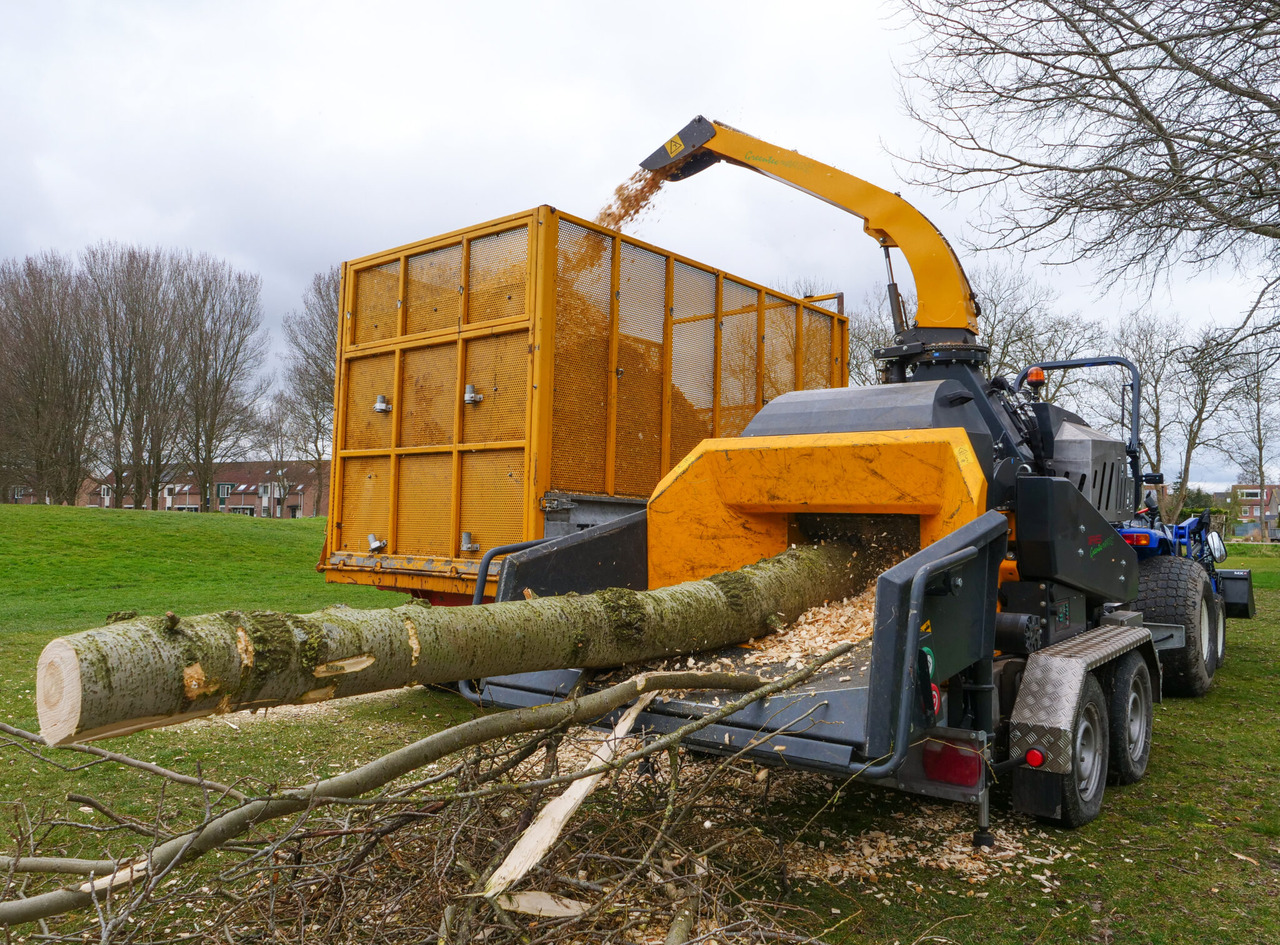 Máy đốn cây Jaguar 40 3-point linkage: hình 17 Máy đốn cây Jaguar 40 3-point linkage: hình 17