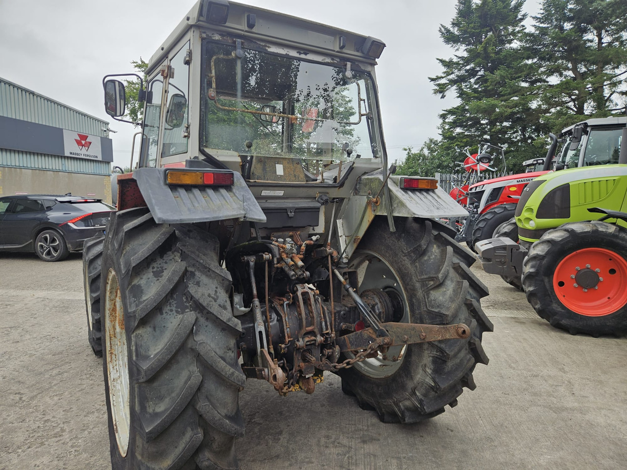 1991 390 4wd with loader brackets - Máy cày: hình 3 1991 390 4wd with loader brackets - Máy cày: hình 3