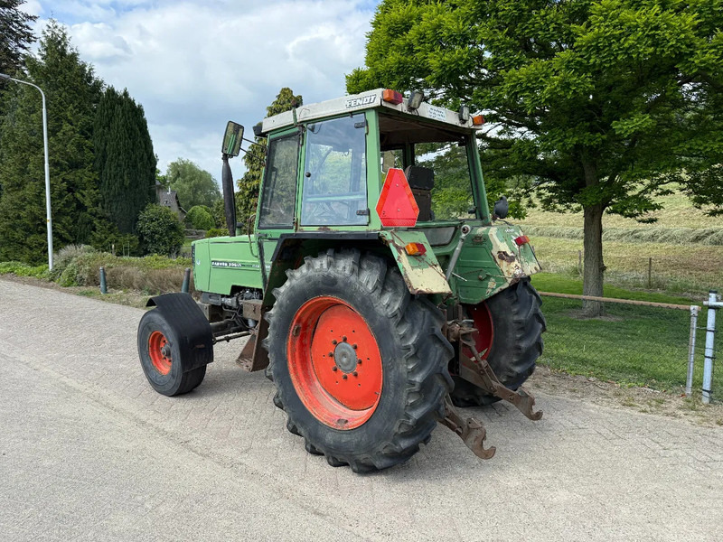 Fendt FARMER 306 LS 4X2 - Máy cày: hình 3 Fendt FARMER 306 LS 4X2 - Máy cày: hình 3