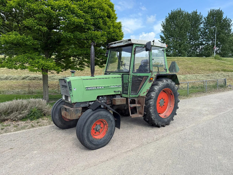 Fendt FARMER 306 LS 4X2 - Máy cày: hình 1 Fendt FARMER 306 LS 4X2 - Máy cày: hình 1