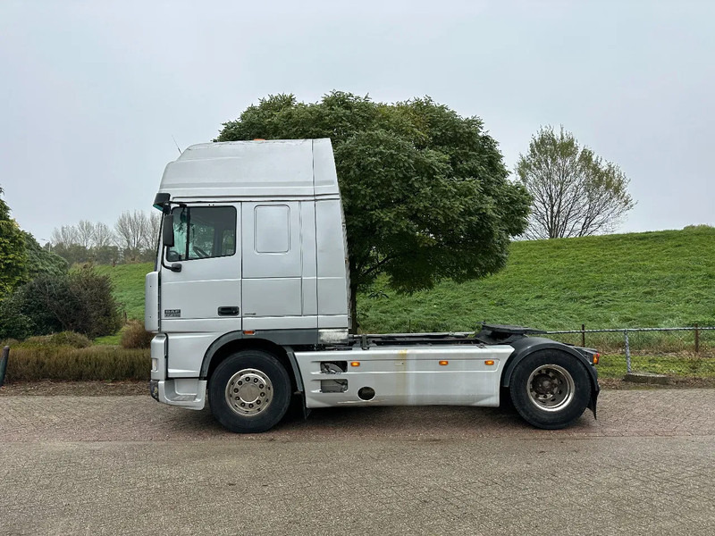 DAF XF 530 4X2 Manual EUR3 LOW KM - Xe đầu kéo: hình 2 DAF XF 530 4X2 Manual EUR3 LOW KM - Xe đầu kéo: hình 2