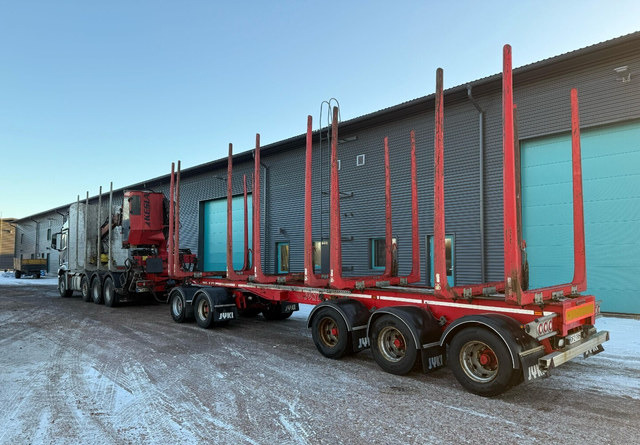 Mercedes-BenzArocs 8x4 - Xe chở gỗ, Xe cẩu tự hành: hình 4 Mercedes-BenzArocs 8x4 - Xe chở gỗ, Xe cẩu tự hành: hình 4