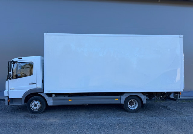 Mercedes-BenzAtego kaappi + perälauta - Xe tải hộp: hình 2 Mercedes-BenzAtego kaappi + perälauta - Xe tải hộp: hình 2