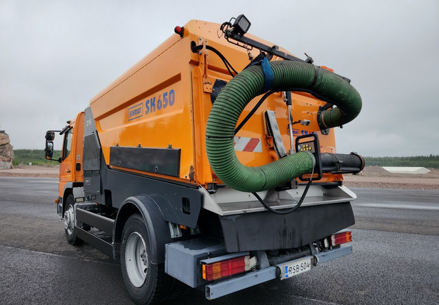Schmidt SK650 Atego 85kmh/h - Xe quét đường: hình 3 Schmidt SK650 Atego 85kmh/h - Xe quét đường: hình 3