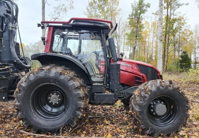 Trang thiết bị lâm nghiệp Valtra N123 + Kronos 140 4WDM + Cranab HC8: hình 8