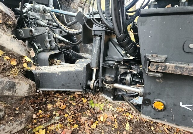 Cho thuê ValtraN123 + Kronos 140 4WDM + Cranab FC8 ValtraN123 + Kronos 140 4WDM + Cranab FC8: hình 11 Cho thuê ValtraN123 + Kronos 140 4WDM + Cranab FC8 ValtraN123 + Kronos 140 4WDM + Cranab FC8: hình 11