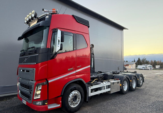 VolvoFH16 750 8X4 - Xe tải nâng móc: hình 1 VolvoFH16 750 8X4 - Xe tải nâng móc: hình 1