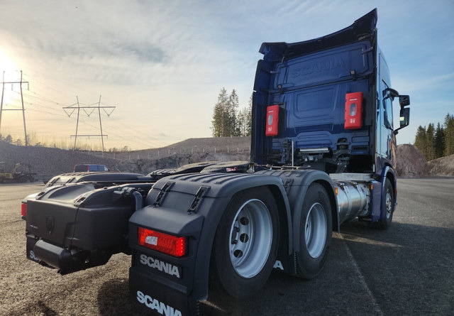 Scania R410 LNG / LBG 6x2 - Xe đầu kéo: hình 4 Scania R410 LNG / LBG 6x2 - Xe đầu kéo: hình 4