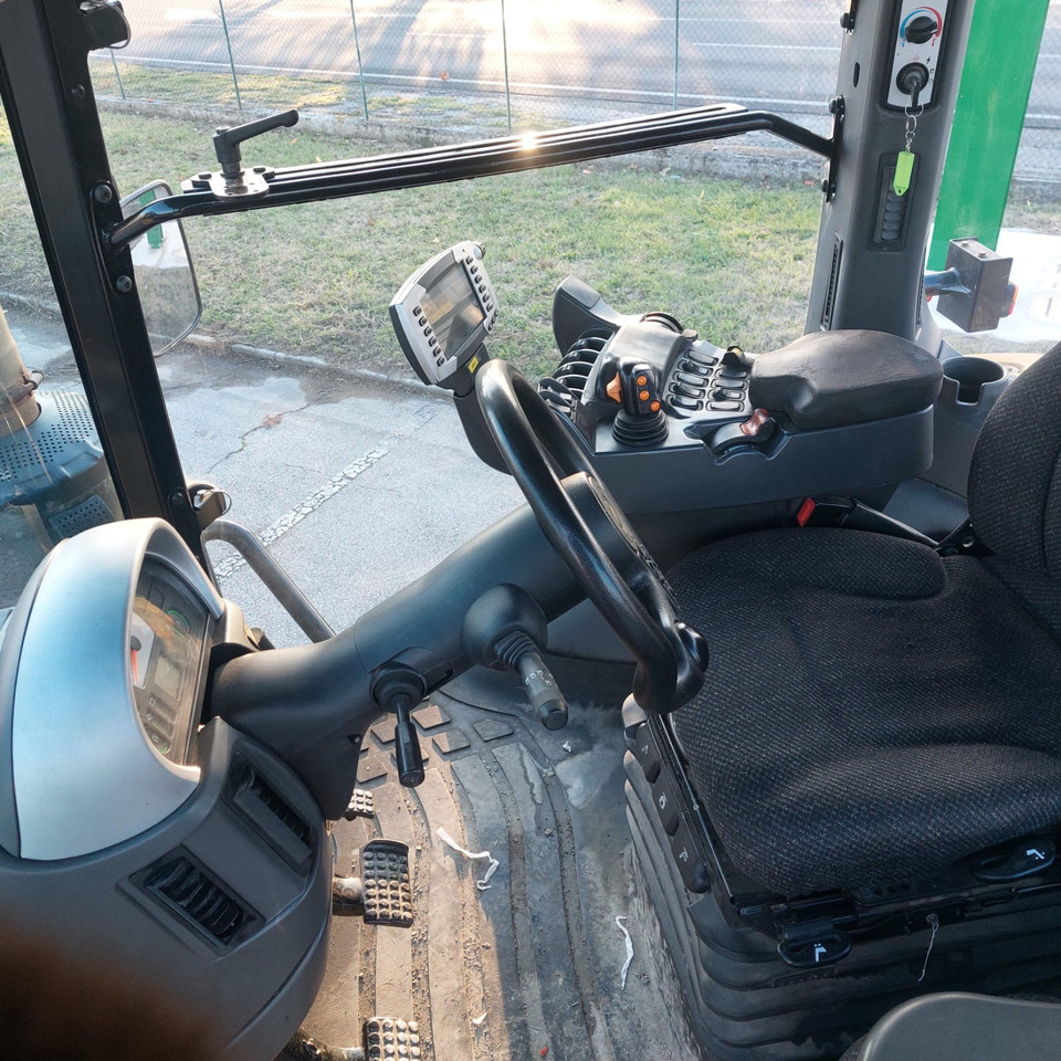 CHALLENGER MT 765E - Máy cày: hình 5 CHALLENGER MT 765E - Máy cày: hình 5