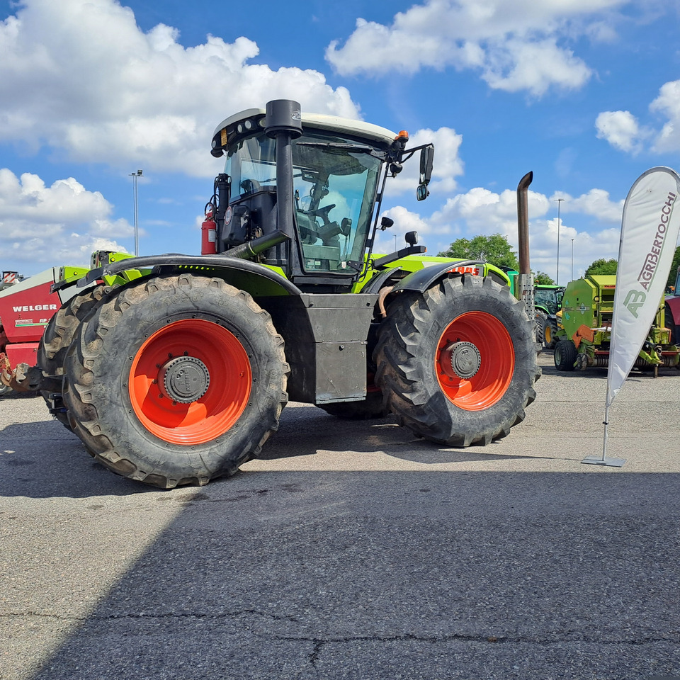 CLAAS XERION 3800 TRAC - Máy cày: hình 2 CLAAS XERION 3800 TRAC - Máy cày: hình 2