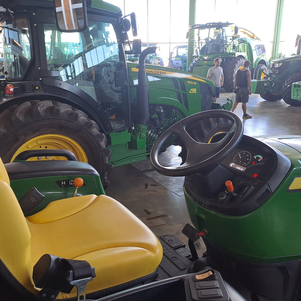 JOHN DEERE 3038E COMPATTO - Máy cày: hình 4 JOHN DEERE 3038E COMPATTO - Máy cày: hình 4