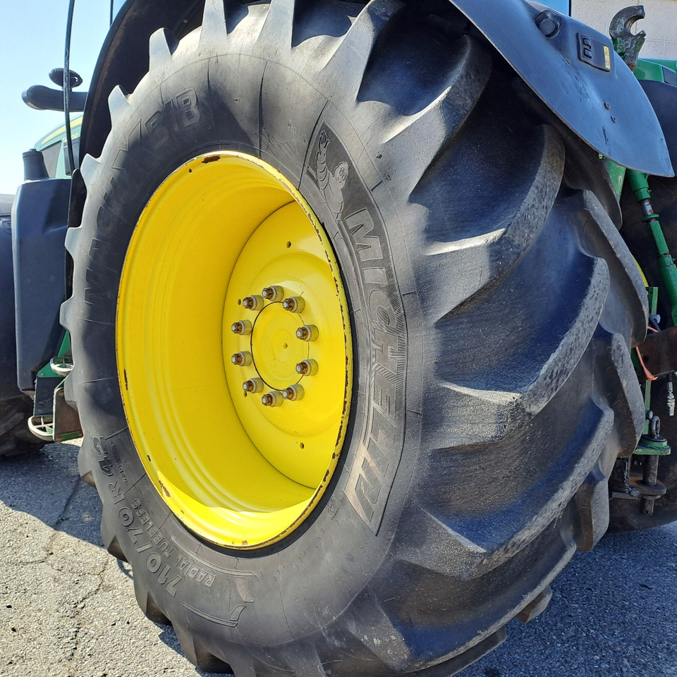 Máy cày JOHN DEERE 6210R: hình 7 Máy cày JOHN DEERE 6210R: hình 7