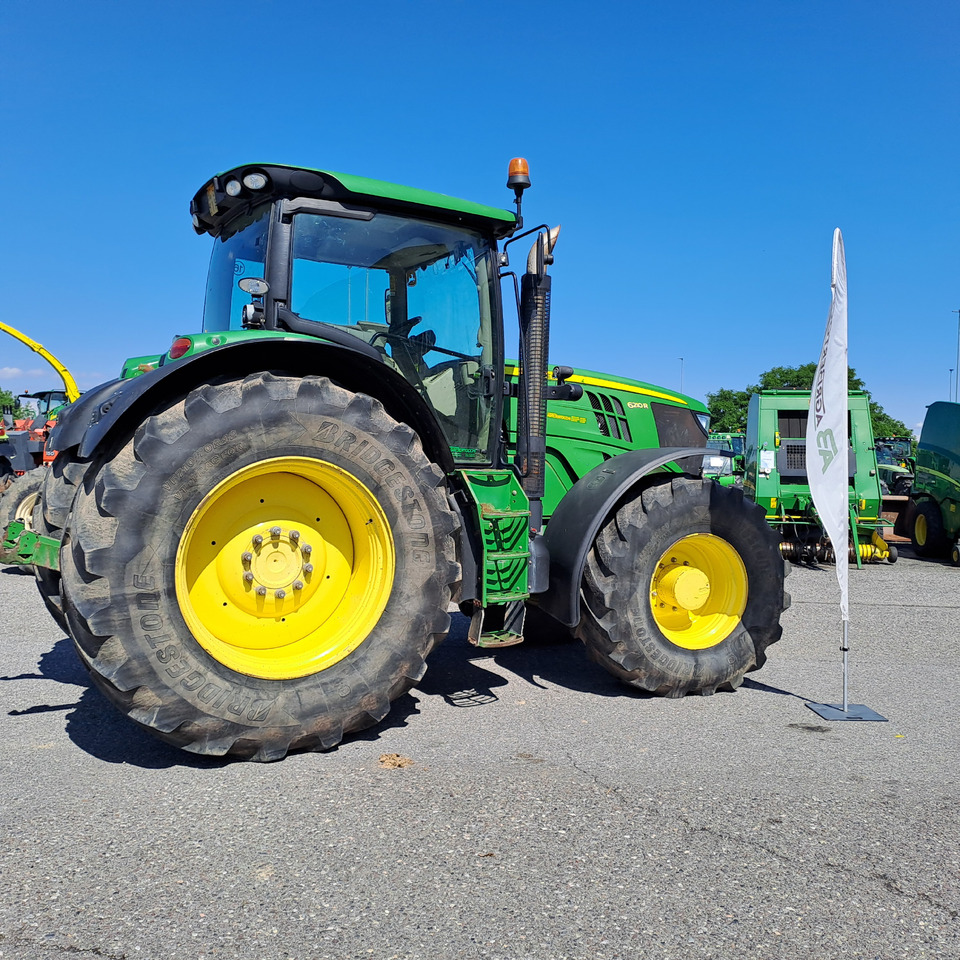 JOHN DEERE 6210R - Máy cày: hình 3 JOHN DEERE 6210R - Máy cày: hình 3