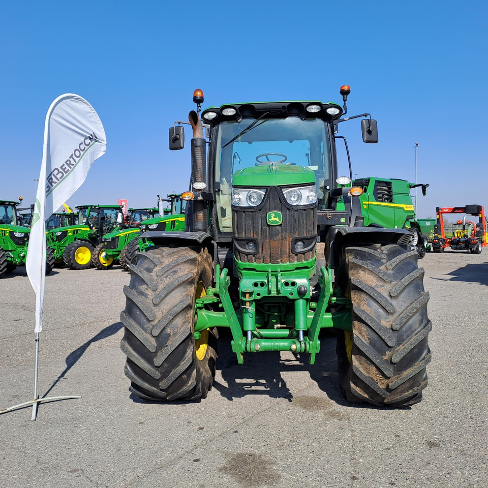 JOHN DEERE 6210R - Máy cày: hình 2 JOHN DEERE 6210R - Máy cày: hình 2