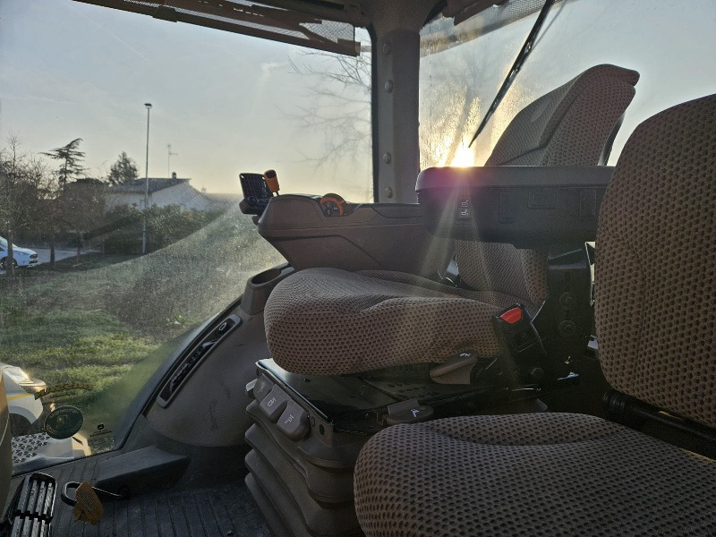 Máy cày JOHN DEERE 8320R: hình 11