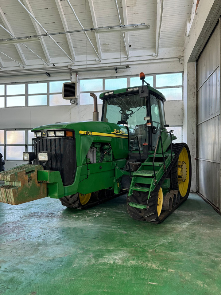 JOHN DEERE 8410T - Máy cày: hình 3 JOHN DEERE 8410T - Máy cày: hình 3