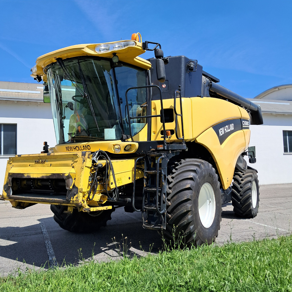 NEW HOLLAND CX880 - Máy gặt đập: hình 1 NEW HOLLAND CX880 - Máy gặt đập: hình 1