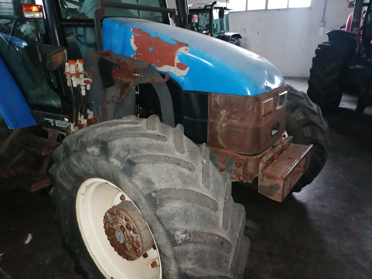 Máy cày NEW HOLLAND TL 90: hình 8