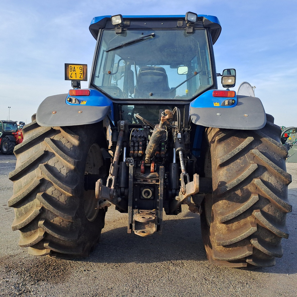 NEW HOLLAND TM 190 - Máy cày: hình 1 NEW HOLLAND TM 190 - Máy cày: hình 1