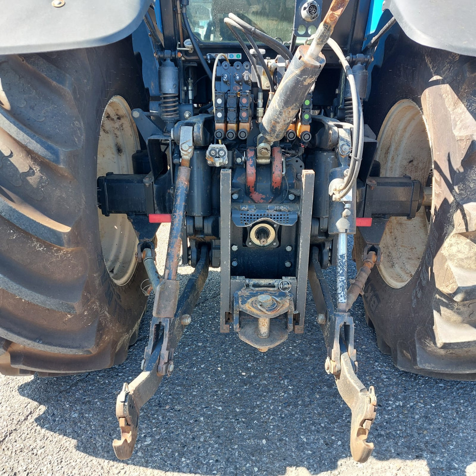 Máy cày NEW HOLLAND TM 190: hình 6 Máy cày NEW HOLLAND TM 190: hình 6