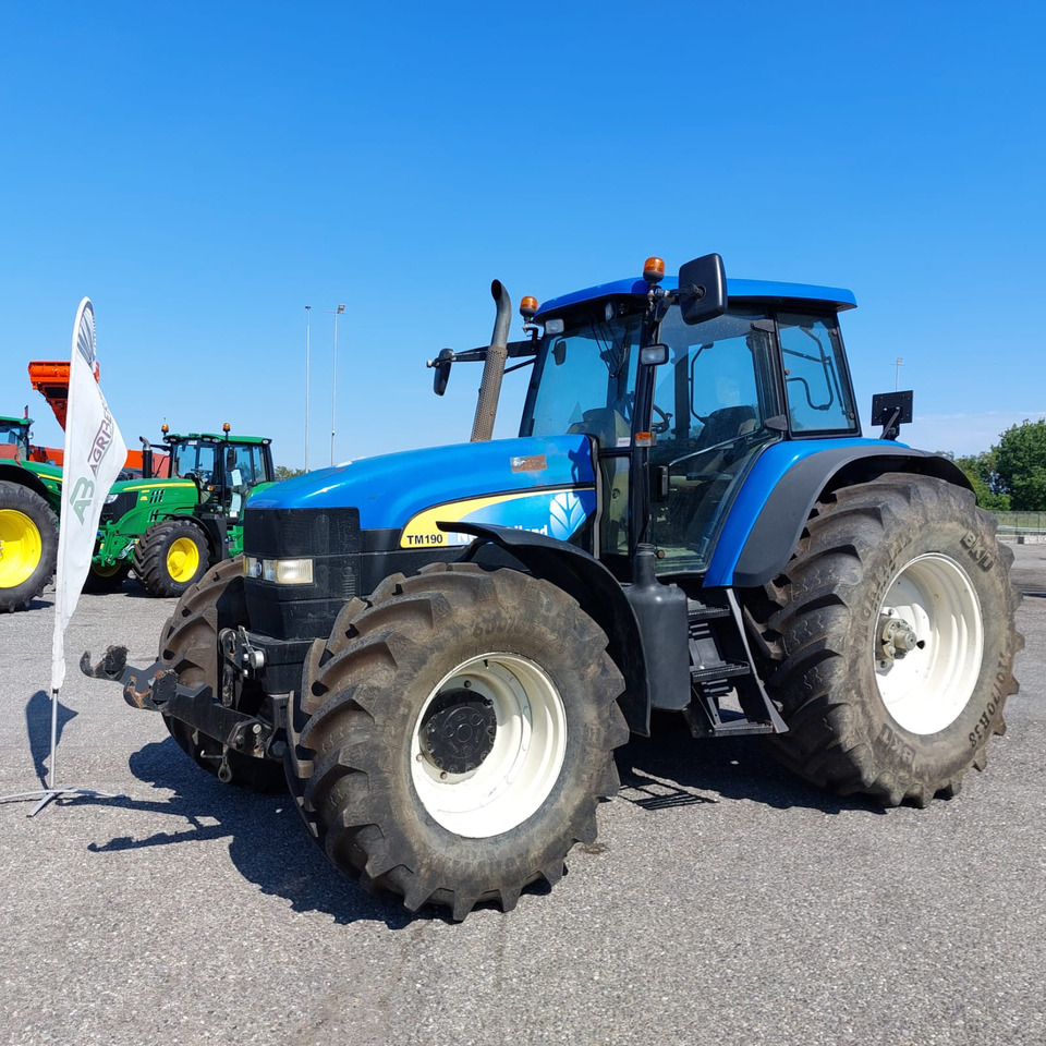 Máy cày NEW HOLLAND TM 190: hình 7 Máy cày NEW HOLLAND TM 190: hình 7