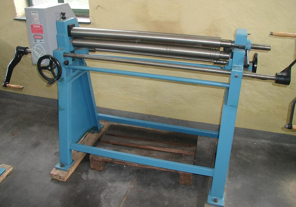 Dreiwalzen-Rundbiegemaschine AKYAPAK - Máy gia công kim loại: hình 2 Dreiwalzen-Rundbiegemaschine AKYAPAK - Máy gia công kim loại: hình 2