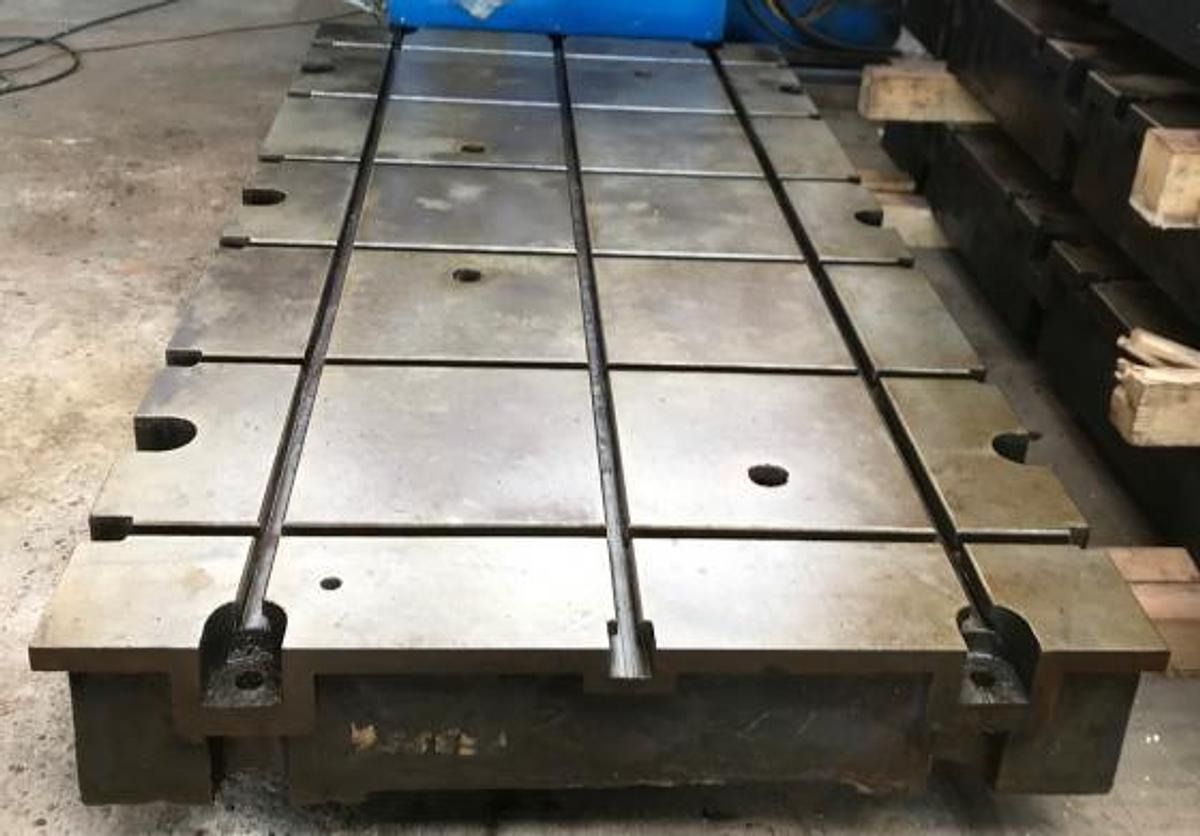 Fundament- bzw. Aufspannplatten, ca. 50 Stück vorrätig - Máy gia công kim loại: hình 1 Fundament- bzw. Aufspannplatten, ca. 50 Stück vorrätig - Máy gia công kim loại: hình 1