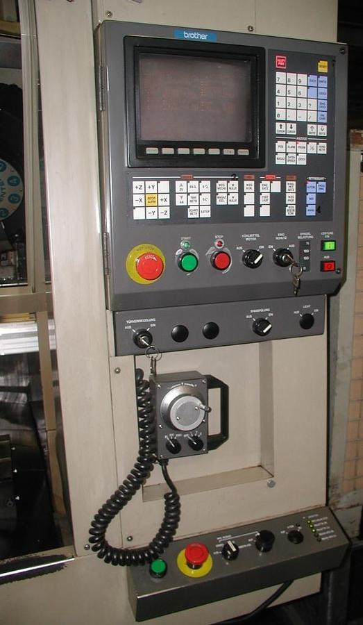 Vertikal-Bearbeitungszentrum BROTHER - Máy gia công trung tâm CNC: hình 2 Vertikal-Bearbeitungszentrum BROTHER - Máy gia công trung tâm CNC: hình 2