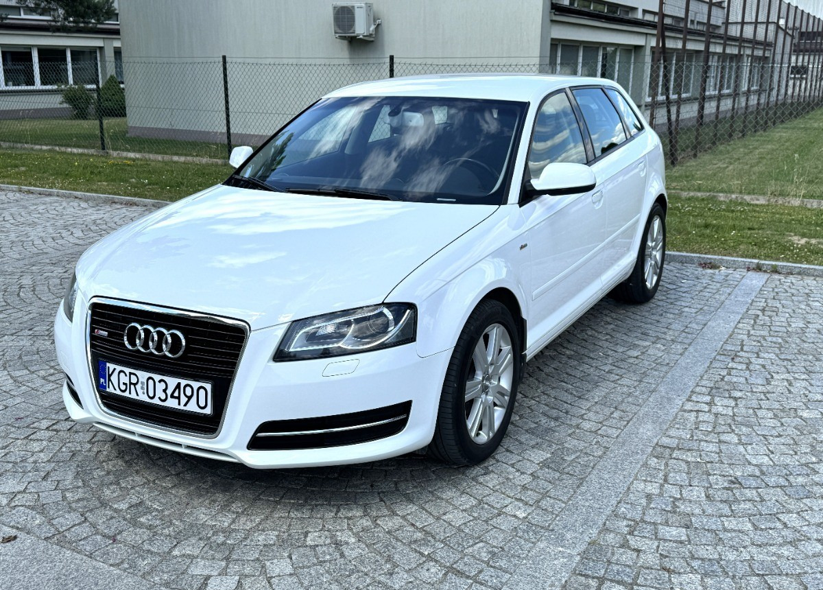 Audi A3 1.6 TDI 105KM Bezwypadkowy potwierdzony przebieg AUTO BARDZO ZADBANE - Xe hơi: hình 2 Audi A3 1.6 TDI 105KM Bezwypadkowy potwierdzony przebieg AUTO BARDZO ZADBANE - Xe hơi: hình 2