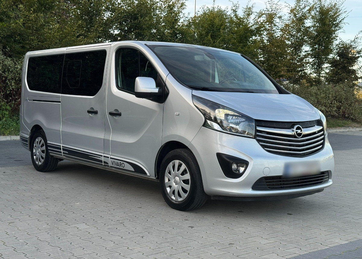 Opel Vivaro 1.6 DCI 145KM 9 osobowy Nawiewy góra dół DOINWESTOWANY Super stan - Xe wagon: hình 2 Opel Vivaro 1.6 DCI 145KM 9 osobowy Nawiewy góra dół DOINWESTOWANY Super stan - Xe wagon: hình 2