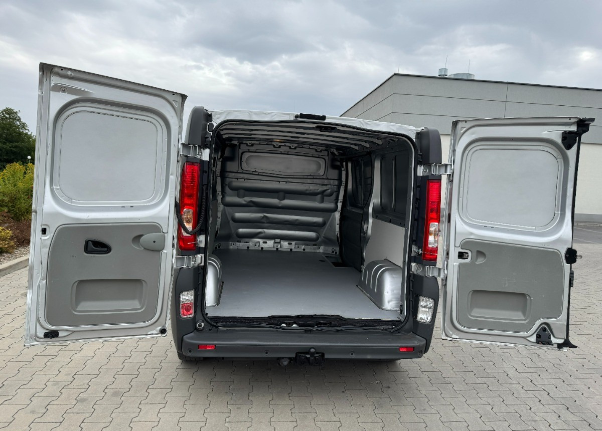 Opel Vivaro 2.0 DCI 115KM 2013 Rok SERWISOWANY Bezwypadkowy Super Stan - Xe van chở hàng: hình 5 Opel Vivaro 2.0 DCI 115KM 2013 Rok SERWISOWANY Bezwypadkowy Super Stan - Xe van chở hàng: hình 5