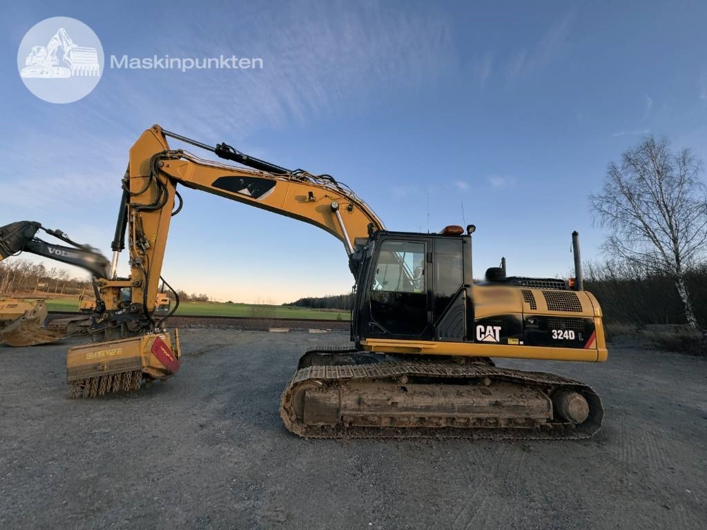 CAT 324 D L - Máy xúc bánh xích: hình 1 CAT 324 D L - Máy xúc bánh xích: hình 1
