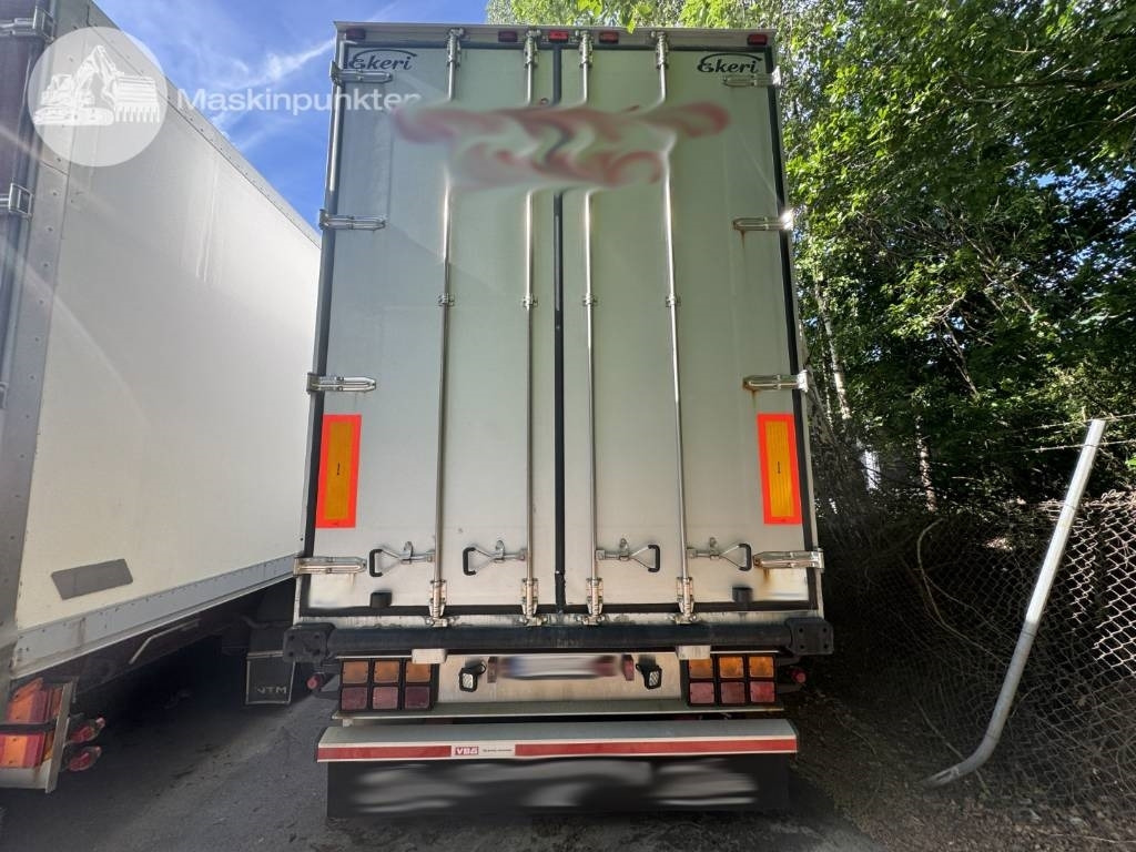 Ekeri L5 - Rơ moóc hộp kín: hình 3 Ekeri L5 - Rơ moóc hộp kín: hình 3