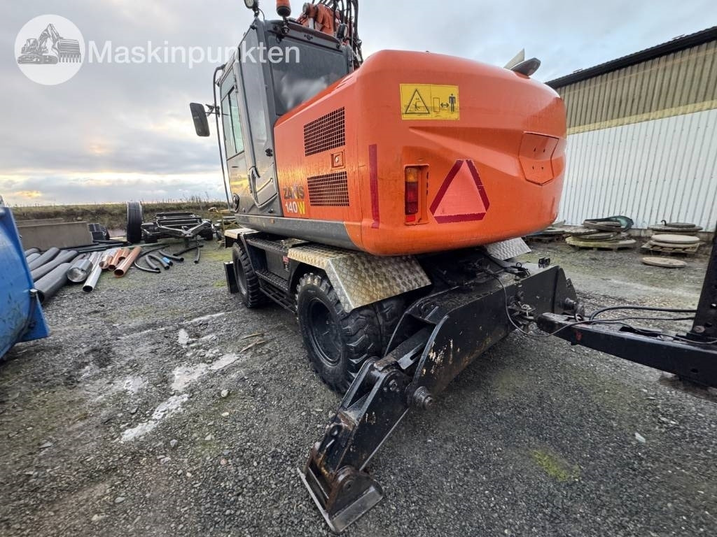 Hitachi ZX 140 W-3 Med vagn och redskap! - Máy xúc bánh lốp: hình 2 Hitachi ZX 140 W-3 Med vagn och redskap! - Máy xúc bánh lốp: hình 2