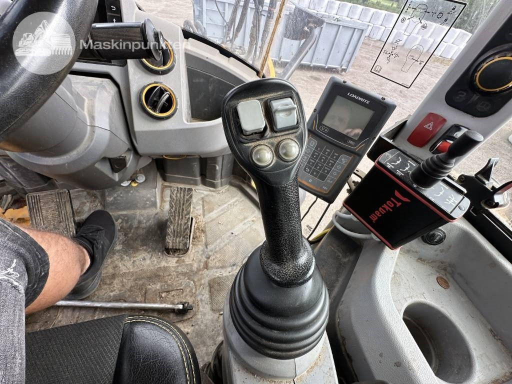 Máy xúc lật bánh lốp JCB 435: hình 42