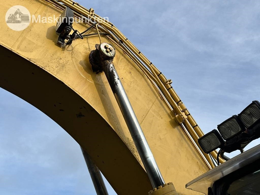 Komatsu PC 210 LC-8 - Máy xúc bánh xích: hình 5 Komatsu PC 210 LC-8 - Máy xúc bánh xích: hình 5