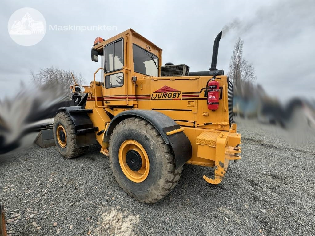 Ljungby 1322 - Máy xúc lật bánh lốp: hình 4 Ljungby 1322 - Máy xúc lật bánh lốp: hình 4