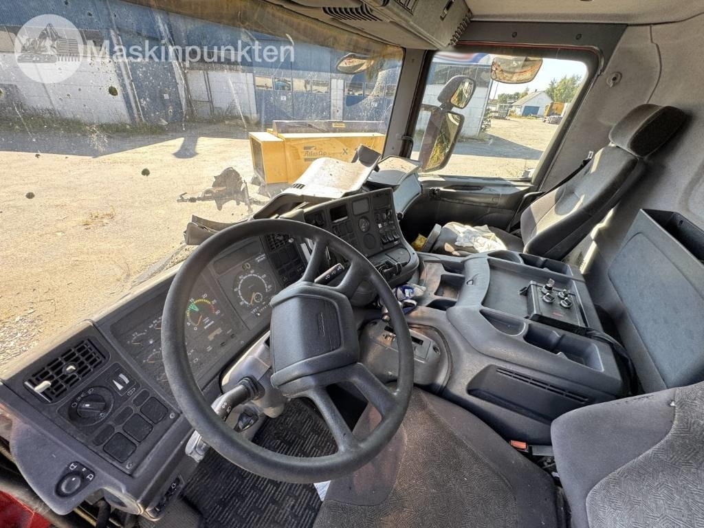 Xe tải chở rác Scania P 94 D: hình 24 Xe tải chở rác Scania P 94 D: hình 24