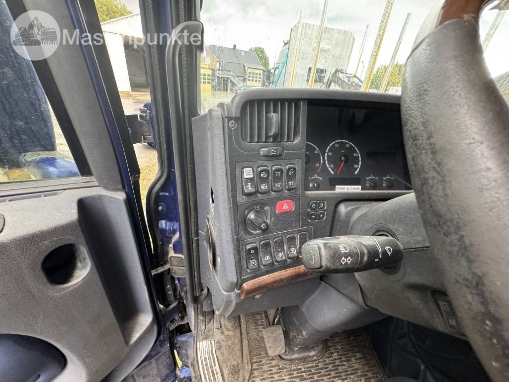 Xe tải hộp Scania R 420 LB: hình 33 Xe tải hộp Scania R 420 LB: hình 33