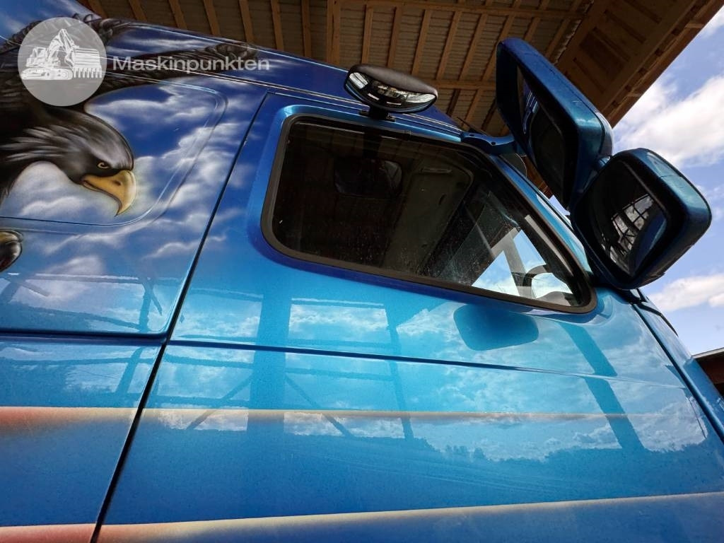 Xe tải nâng móc Volvo FH 16 550: hình 32