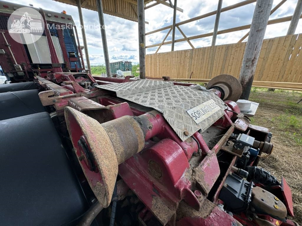 Xe tải nâng móc Volvo FH 16 550: hình 40