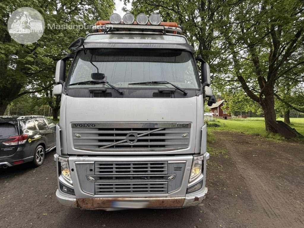 Volvo FH 16 660 - Xe tải nâng móc: hình 3 Volvo FH 16 660 - Xe tải nâng móc: hình 3