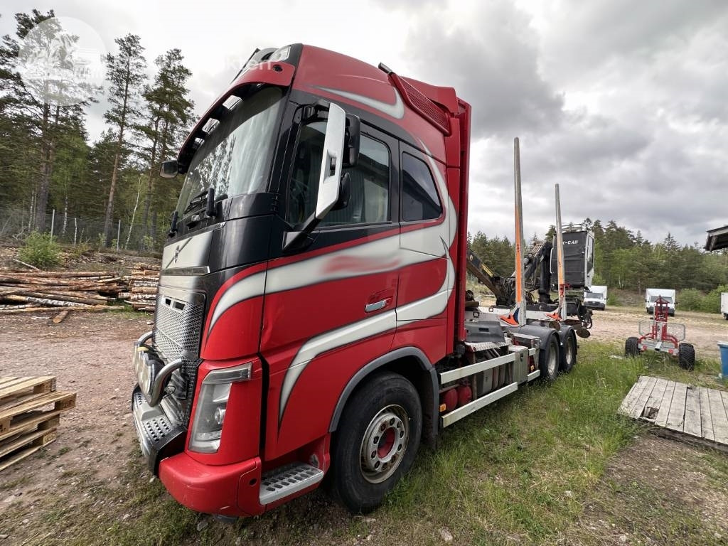 Volvo FH 16 750 - Xe chở gỗ: hình 1 Volvo FH 16 750 - Xe chở gỗ: hình 1