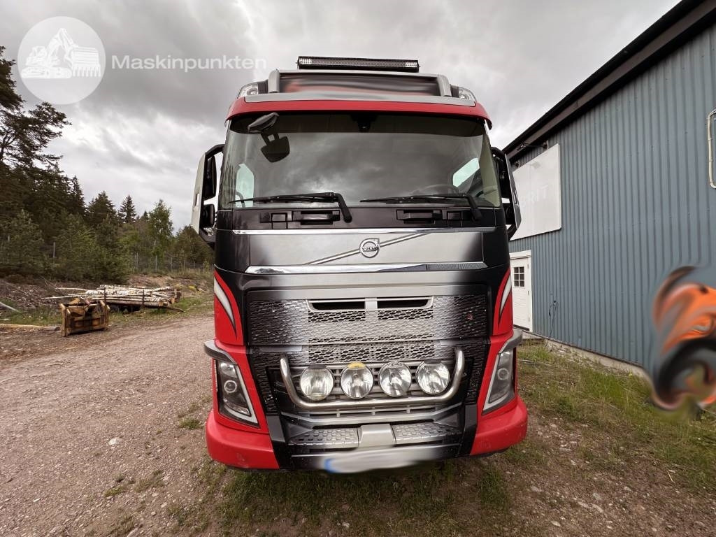 Volvo FH 16 750 - Xe chở gỗ: hình 3 Volvo FH 16 750 - Xe chở gỗ: hình 3