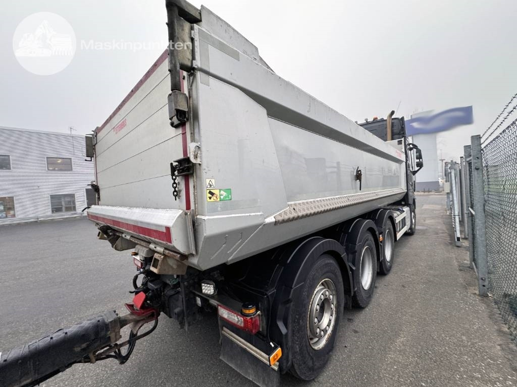 Volvo FH 16 750 - Xe ben: hình 4 Volvo FH 16 750 - Xe ben: hình 4